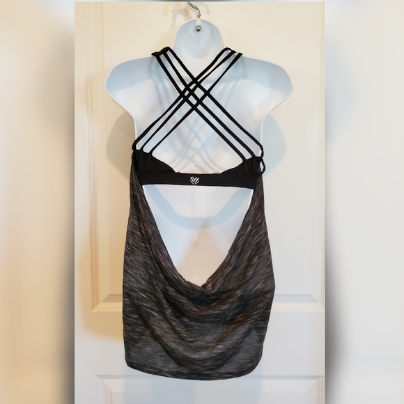 Workout Top - Picture 3 of 6